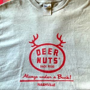 deer nuts t shirt size m